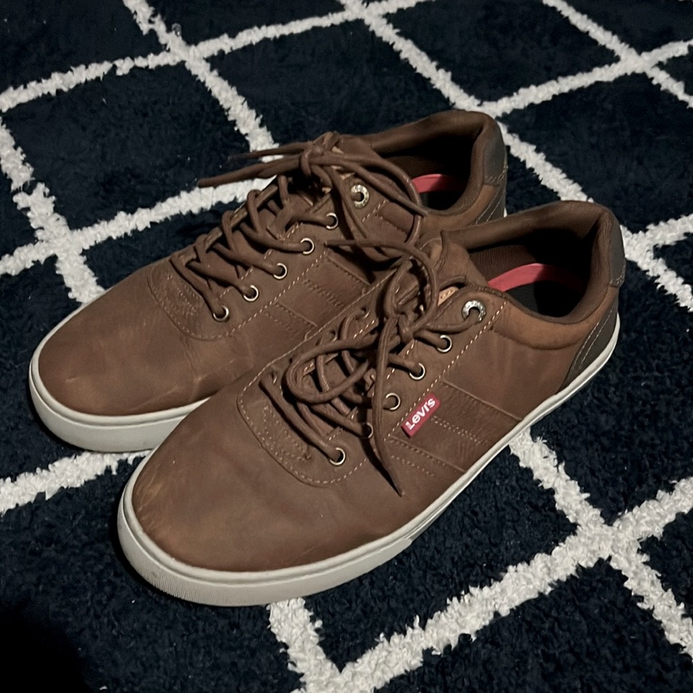 Brown Levi’s shoes